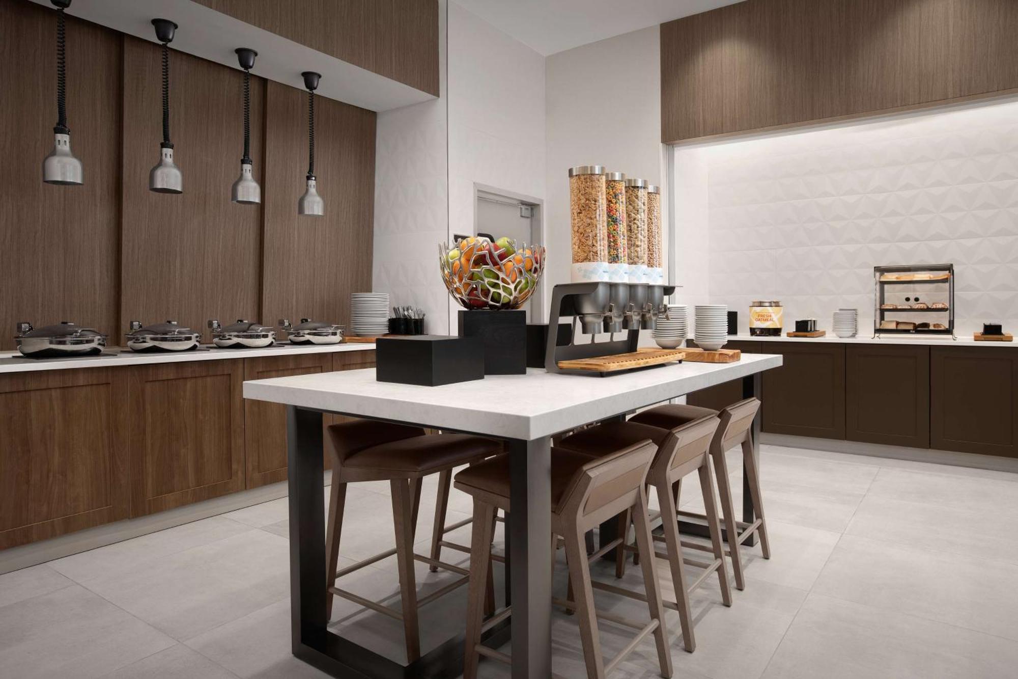 Hilton Garden Inn Denver Airport Tower Road Экстерьер фото