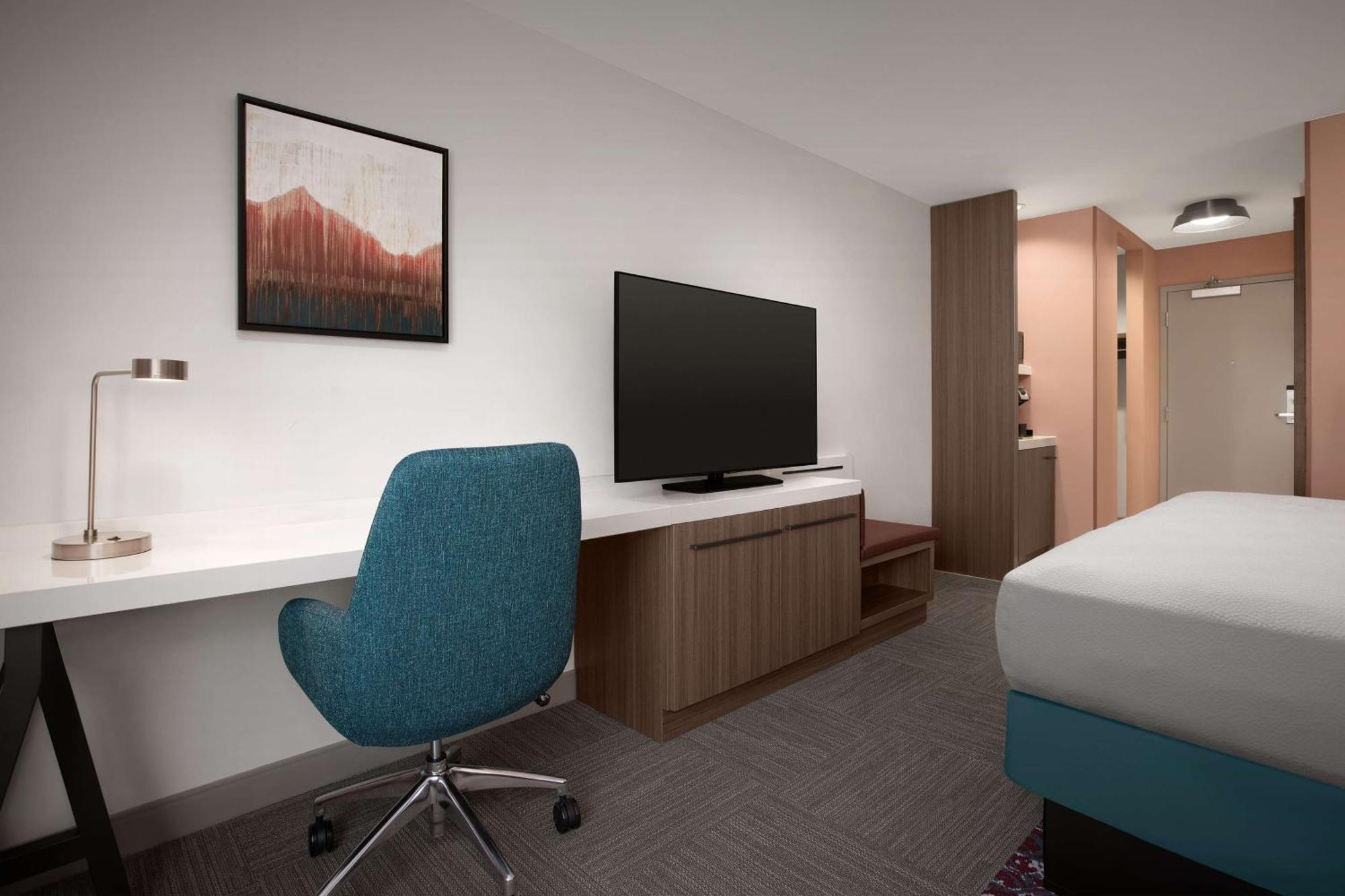 Hilton Garden Inn Denver Airport Tower Road Экстерьер фото